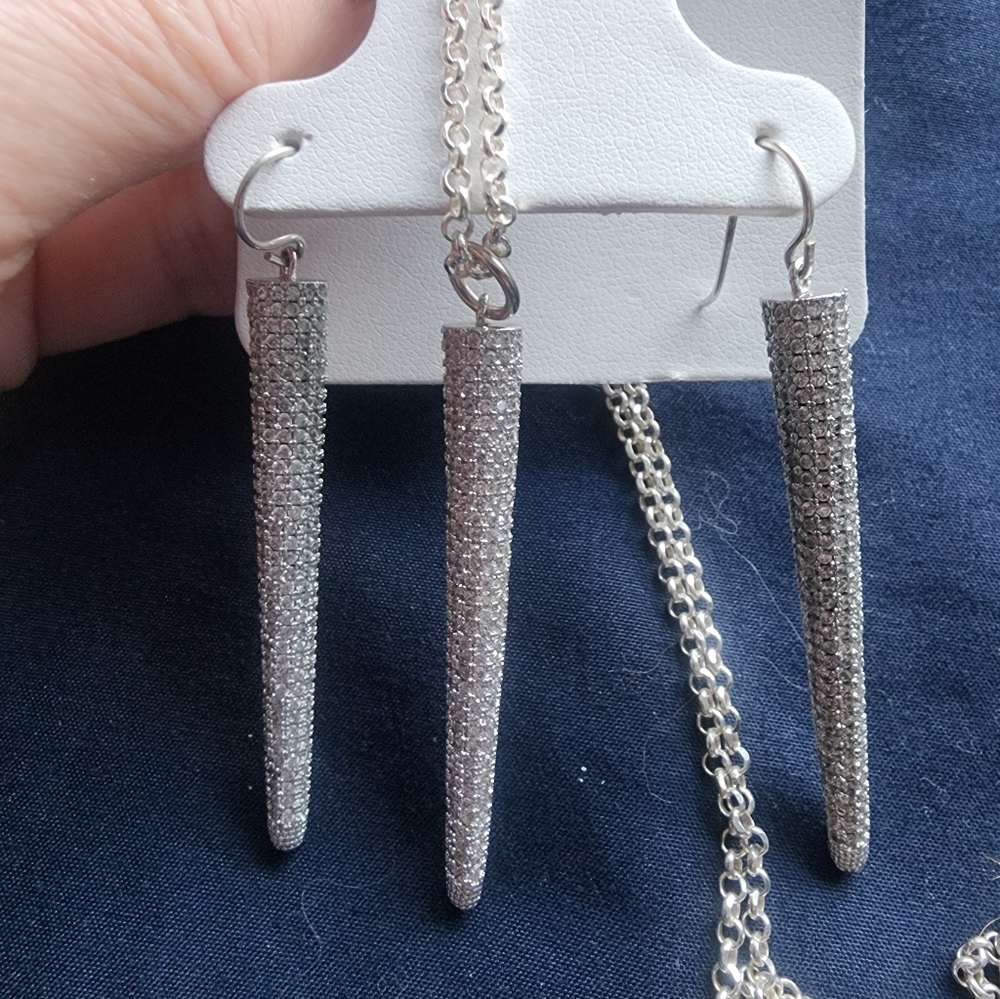 Hilberg And Berk Elegant Jewelry Set